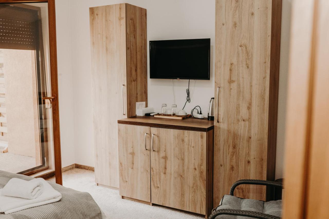 Hotel Noor Konjic Bagian luar foto